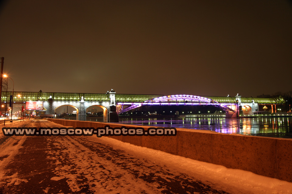 Andreyevsky Bridge