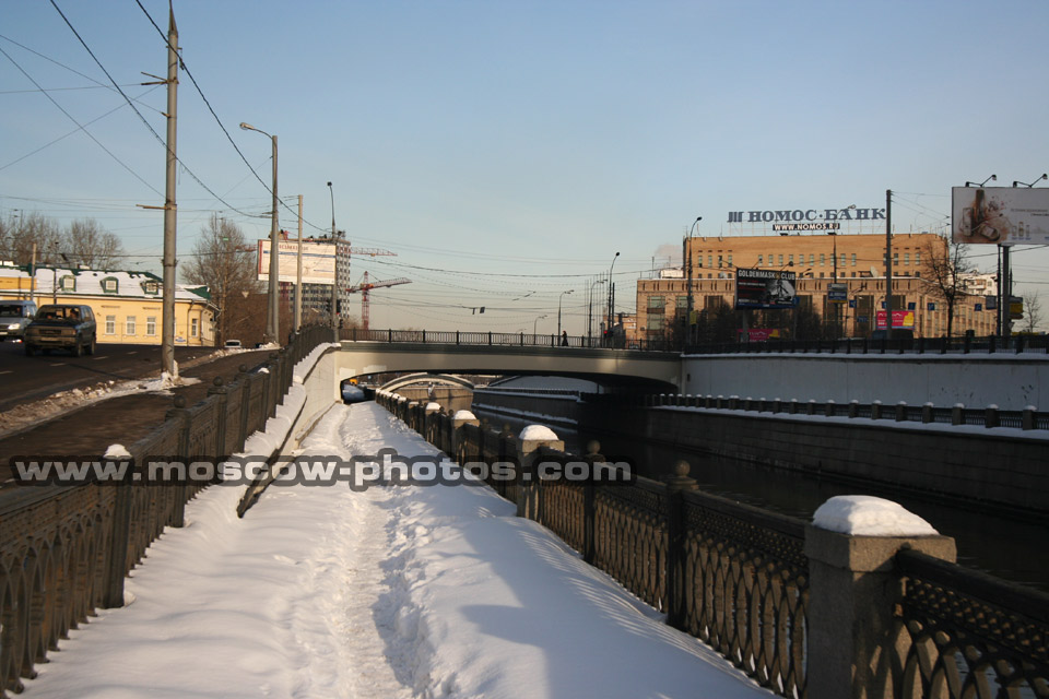 Astakhovsky Bridge