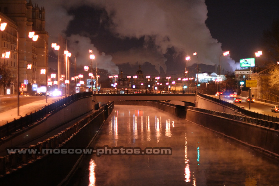 Astakhovsky Bridge