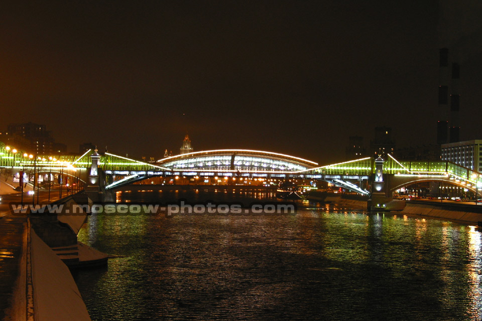 Bogdan Khmelnitsky Bridge (night shot)