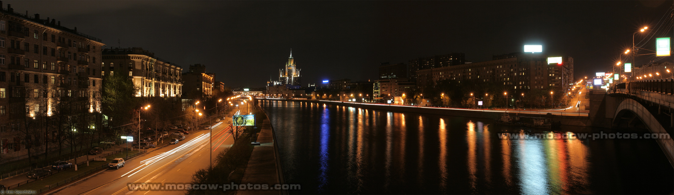 Night view from Bolshoy Krasnokholmsky Bridge
