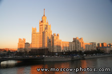 Bolshoy Ustinsky Bridge