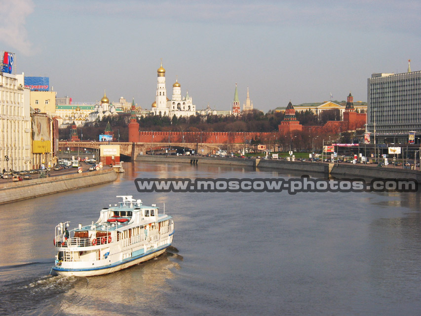 View from Bolshoy Ustinsky Bridge