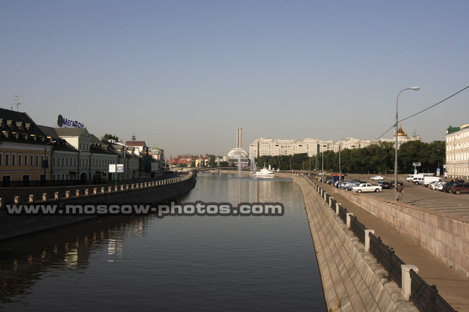 View from Maly Moskvoretsky Bridge