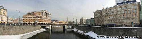 View from Maly Moskvoretsky Bridge