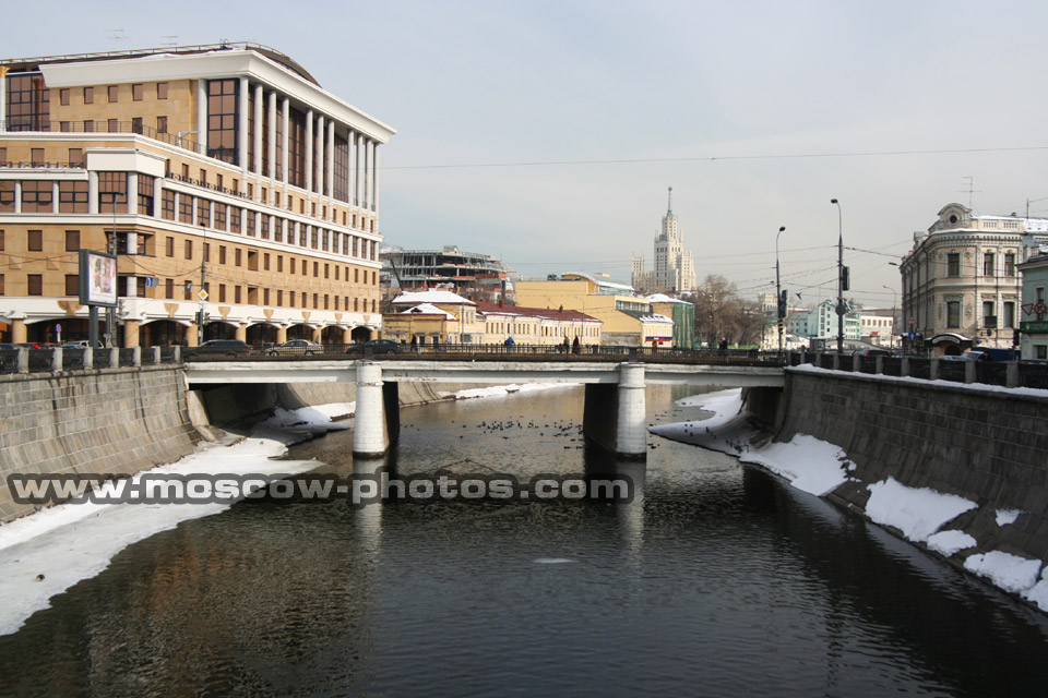 View from Maly Moskvoretsky Bridge
