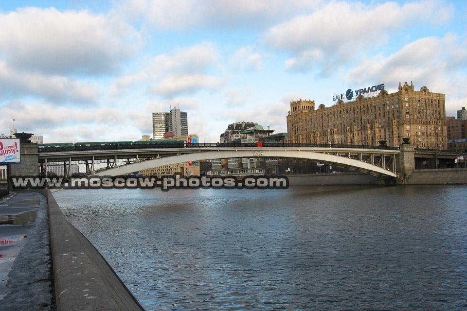 Metro Bridge