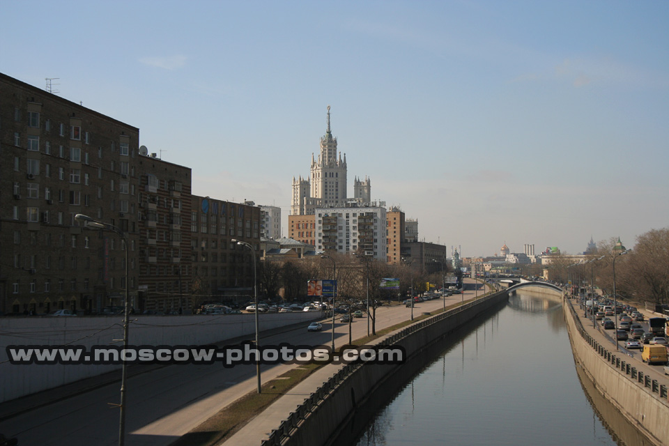 View from Vysokoyauzsky Bridge