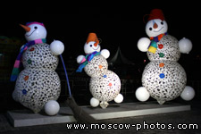Snegoviki (Snowmans)