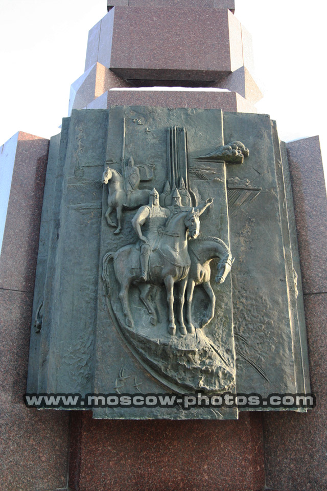 Left side View - Monument �To Fatherland Frontier Guards�