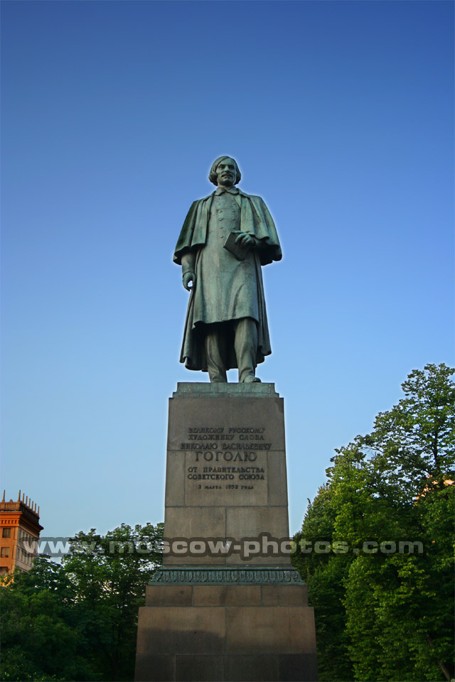 Nikolai Gogol monument