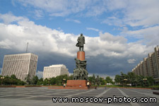 Vladimir Lenin monument