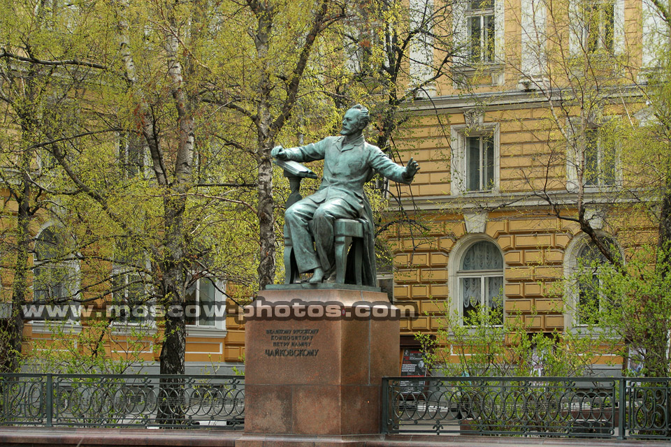 The monument to Pyotr Ilyich Tchaikovsky