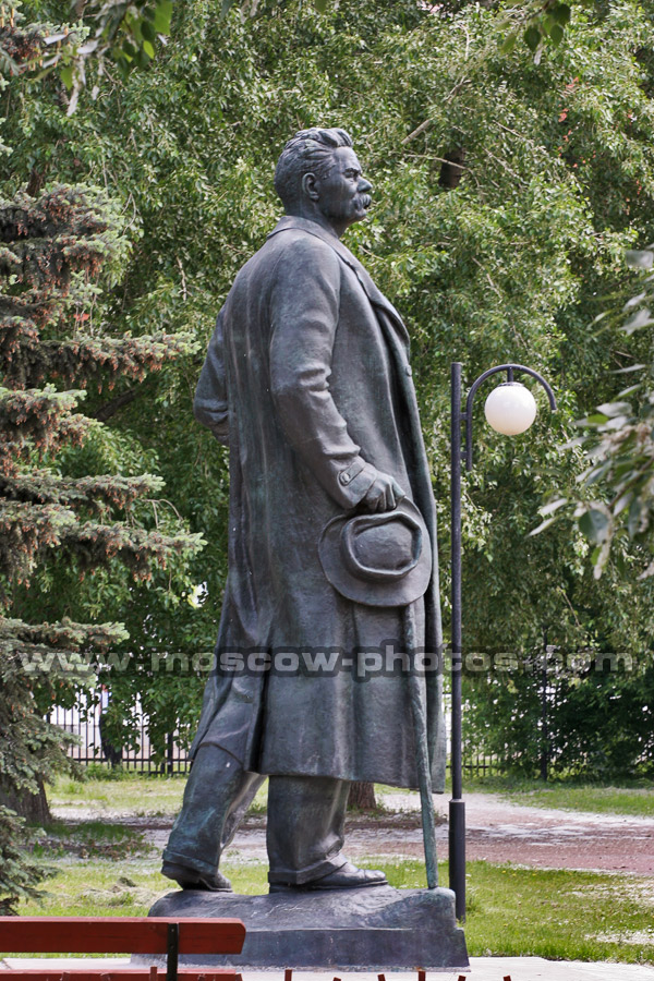 Maxim Gorky monument