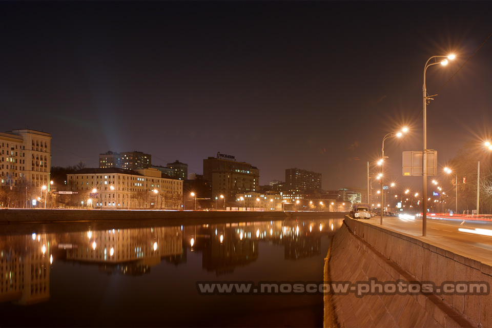 View from Kosmodamianskaya naberezhnaya