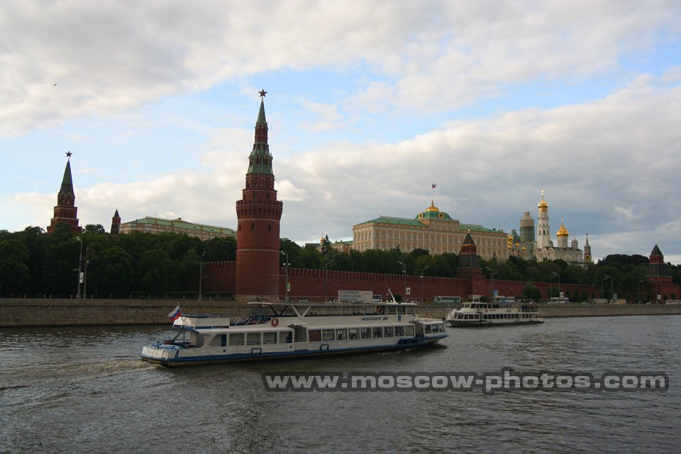 View from Sofiyskaya naberezhnaya