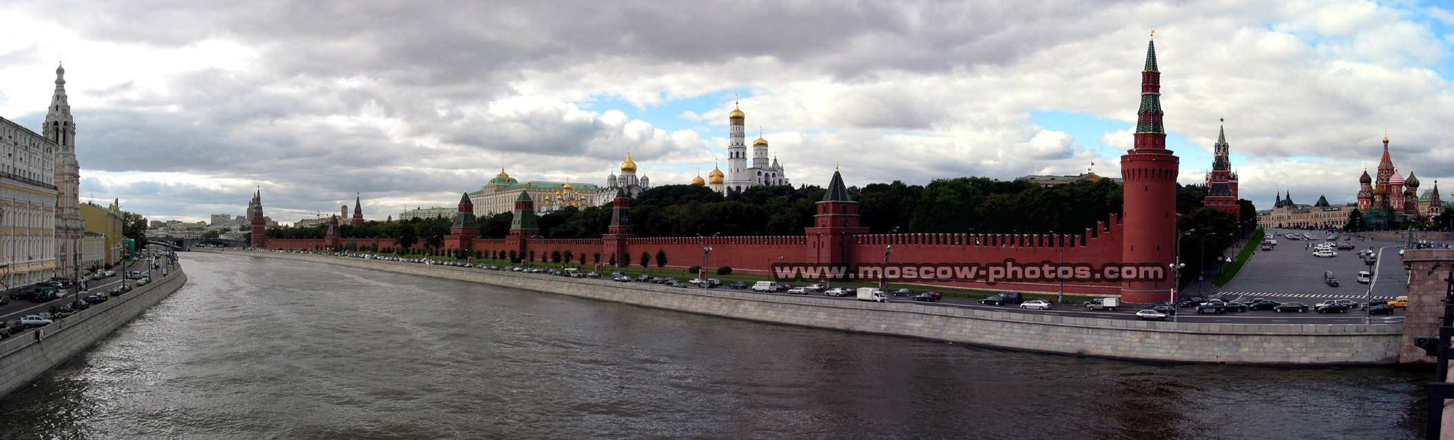 View from Bolshoy Moskvoretsky Bridge
