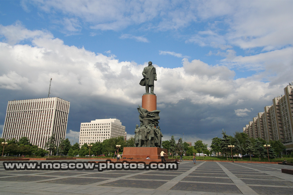 Vladimir Lenin monument